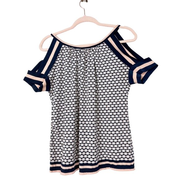 2/$30 Max Studio Geometric Print Cold Shoulder Raglan Top S #9926 - Picture 3 of 7